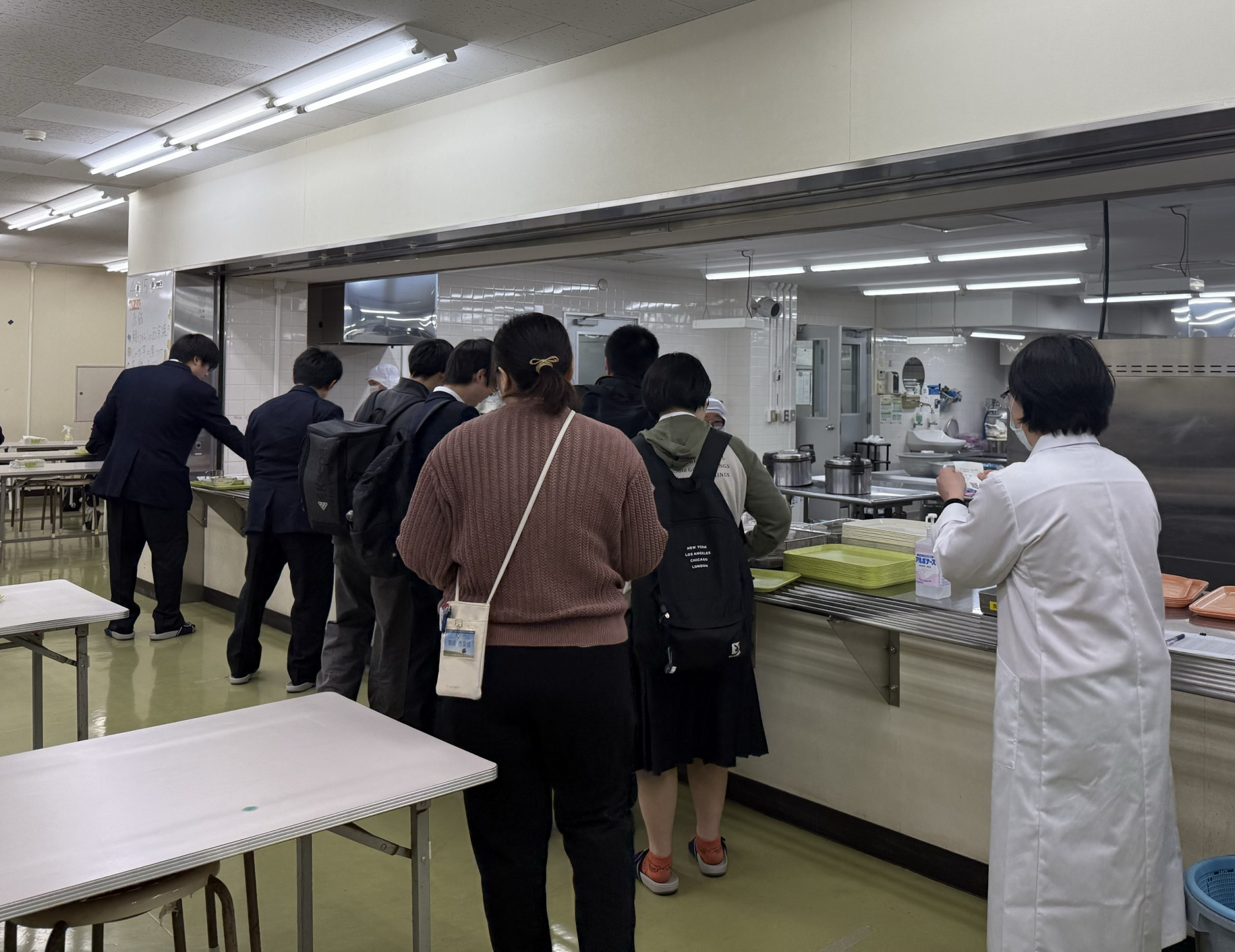 250415 給食の様子